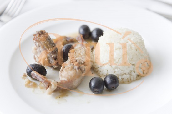Coello ao forno con uvas