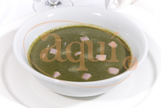 Puré de espinacas con xamón