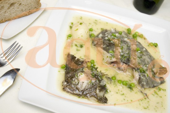 Rodaballo en salsa verde
